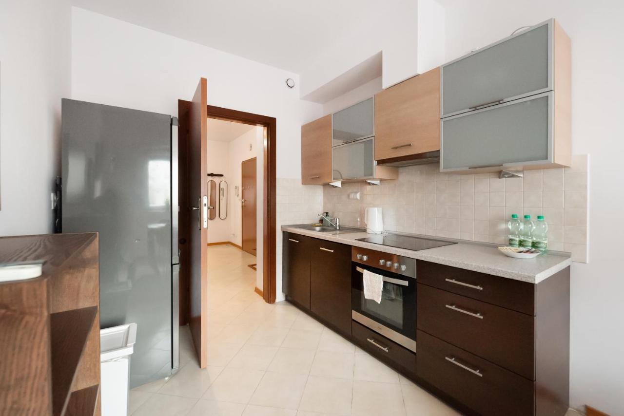Wola Sunshine Apartment Free Parking วอร์ซอ ภายนอก รูปภาพ